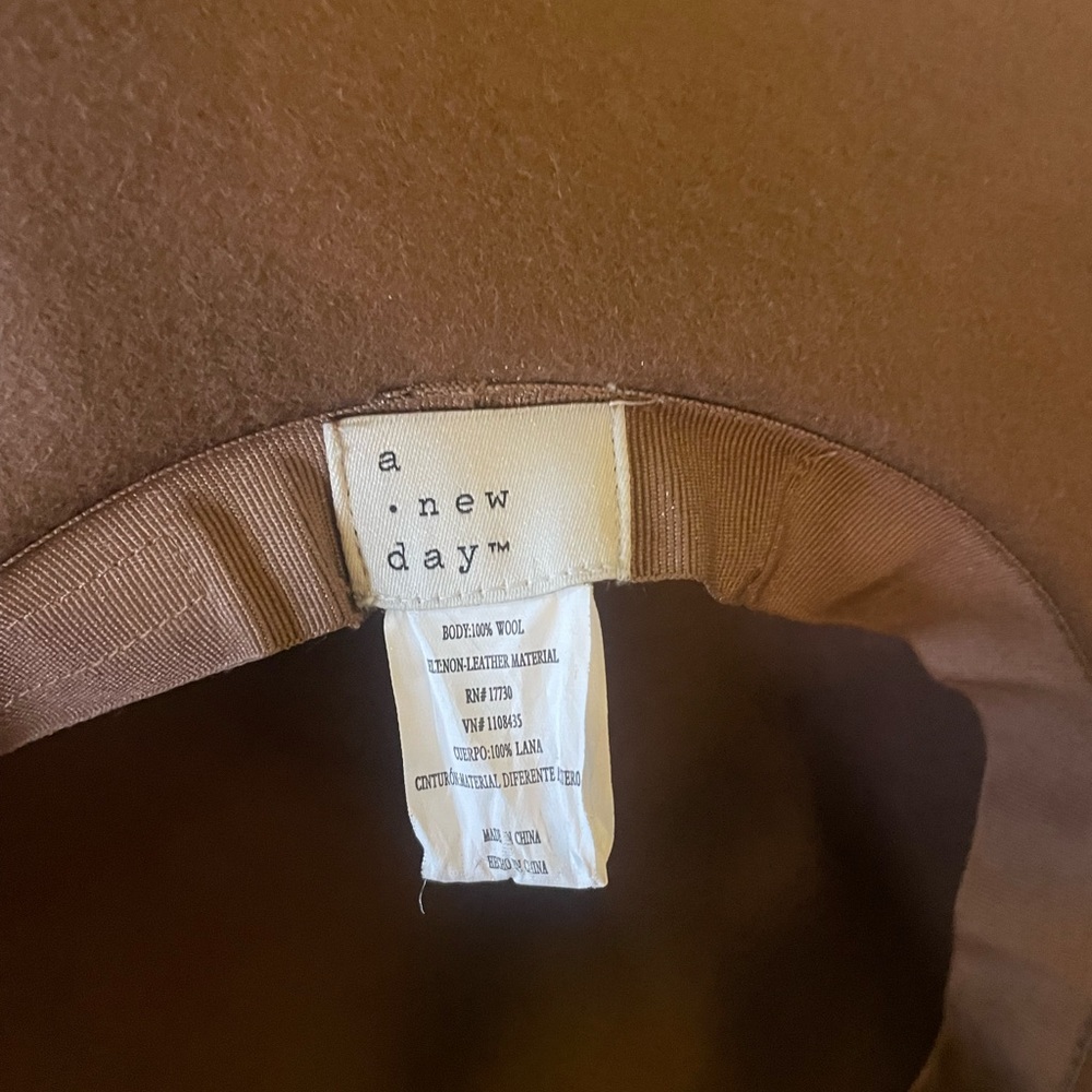 Target Sun hat - Picture 3 of 3